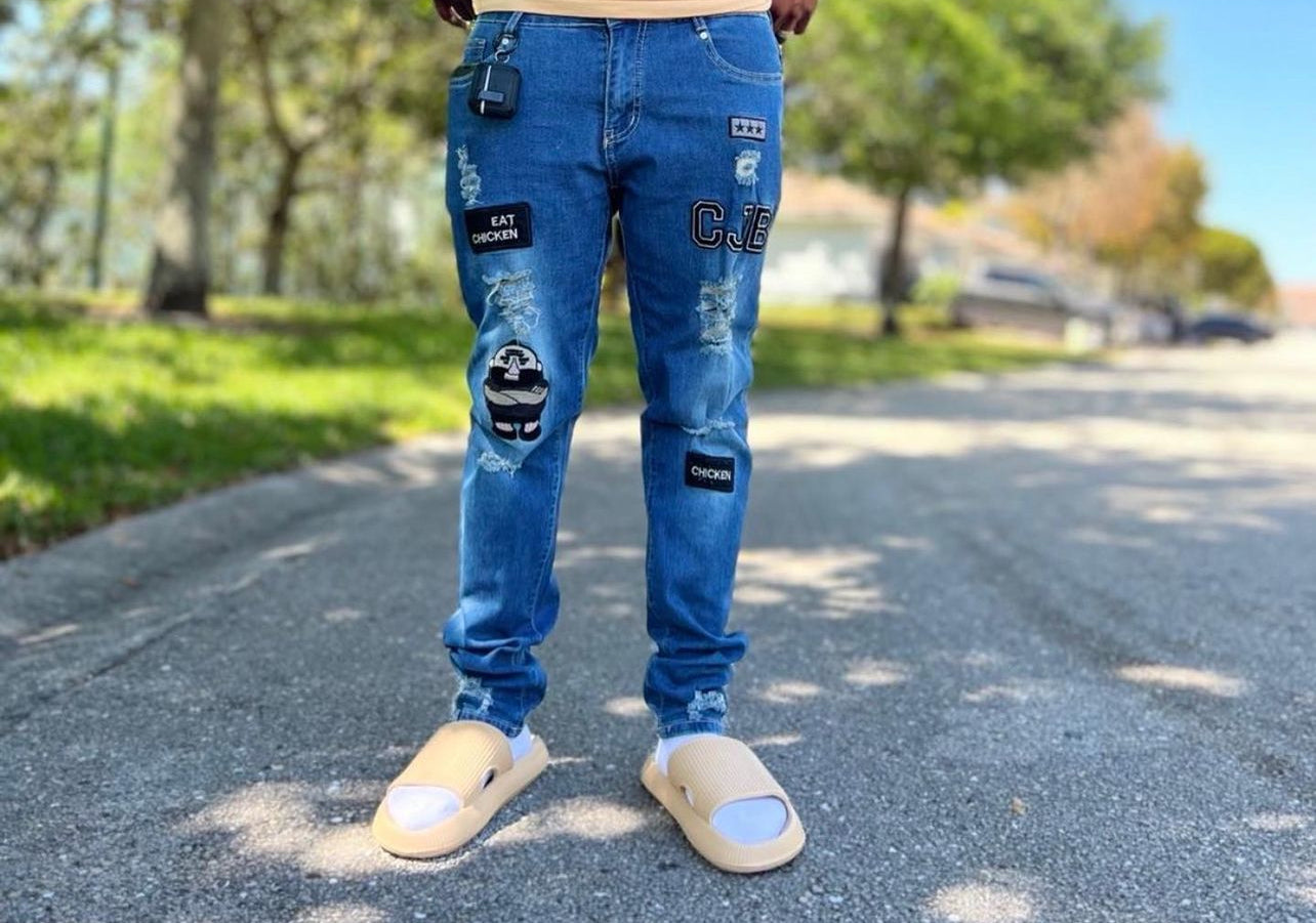 Je Classic Skinny Ripped Patch Pants