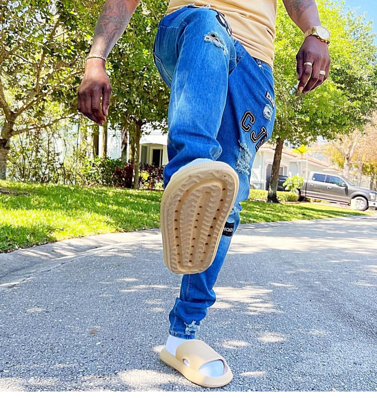 Je Classic Skinny Ripped Patch Pants