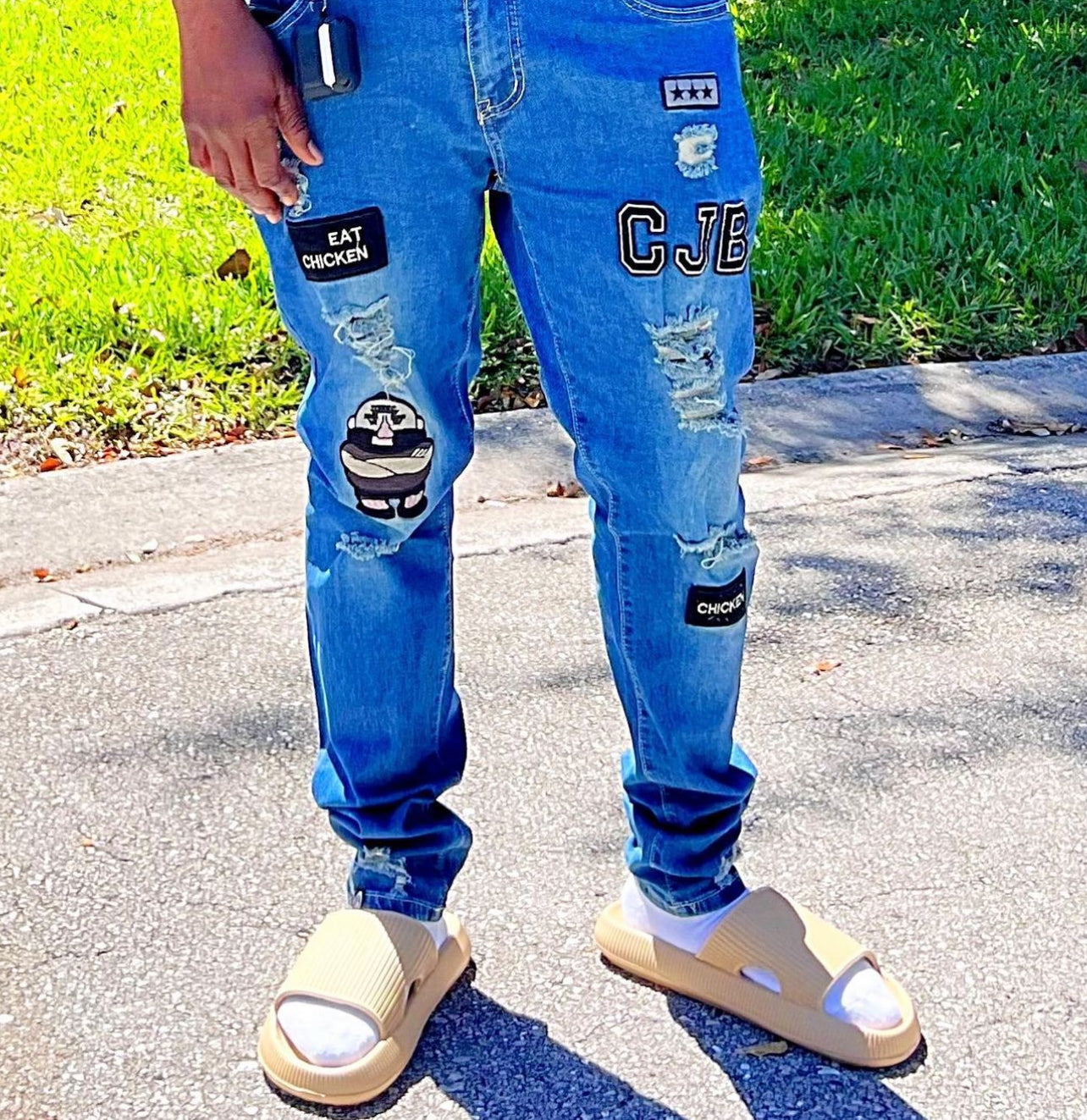 Je Classic Skinny Ripped Patch Pants