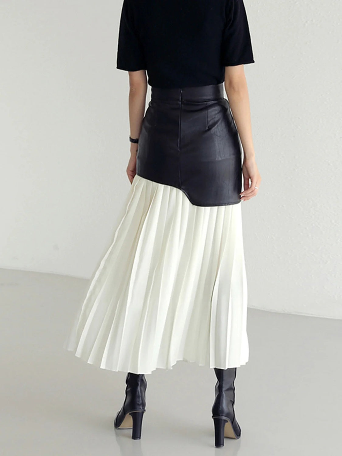 Pleated color block High Rise Skirt